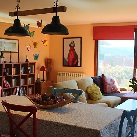 Espectacular Casa A Dos Minutos De Playa America Hébergement de vacances Nigrán